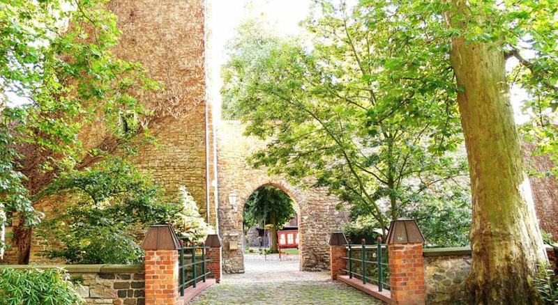 Wasserburg Zu Gommern Exterior photo