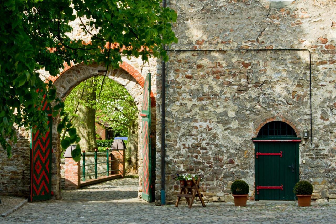 Wasserburg Zu Gommern Exterior photo